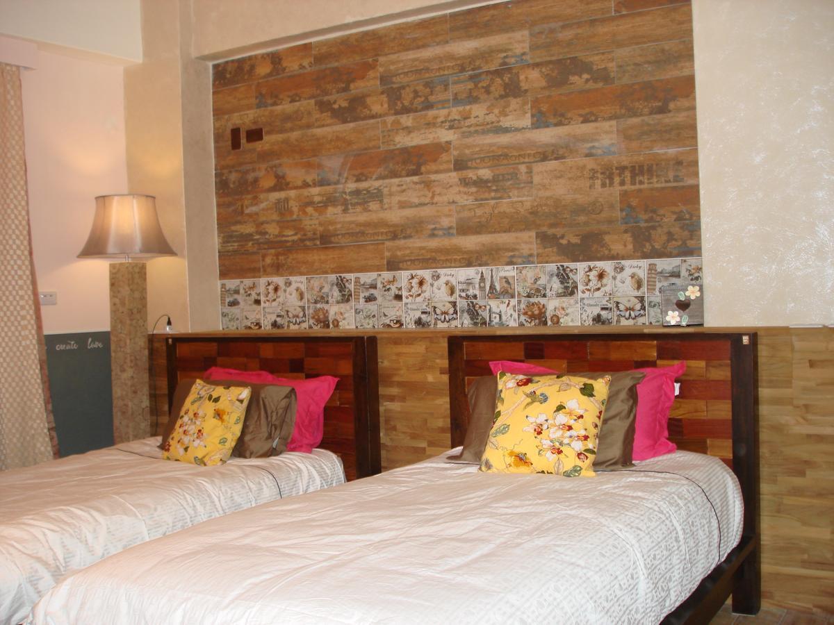 Home & Teak Homestay Jinning Exterior foto